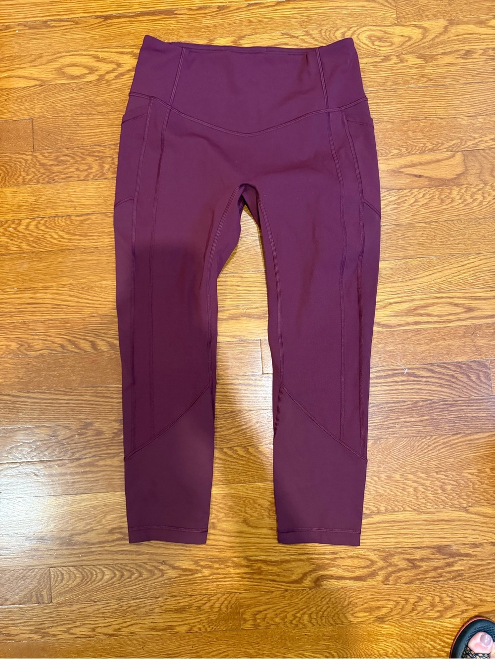 NWOT Lululemon Invigorate Women’s High-Rise tight  25” Pants in Deep Plum